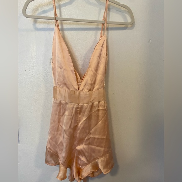 Pink Satan tie waist PJ romper - Picture 4 of 5